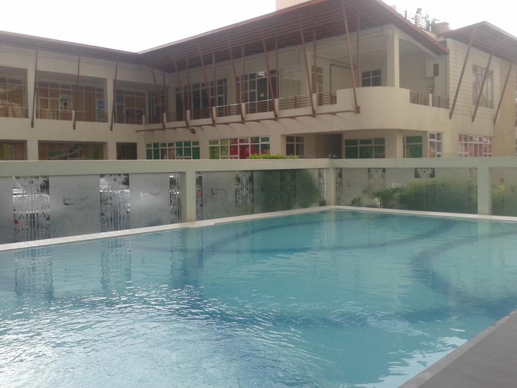 Migs Place At Tagaytay Prime Tagaytay City Exterior photo