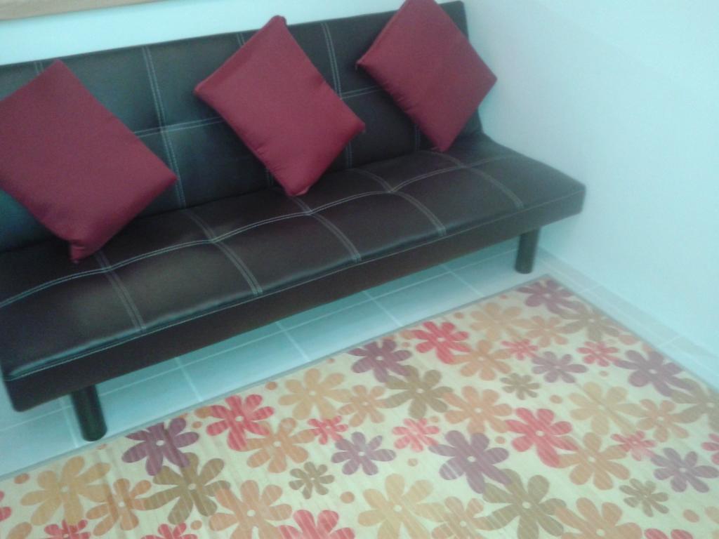 Migs Place At Tagaytay Prime Tagaytay City Exterior photo